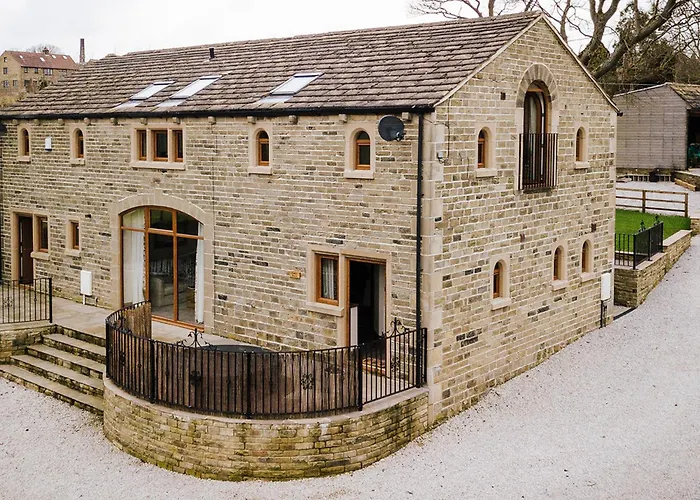 Cedar Barn - Uk33352